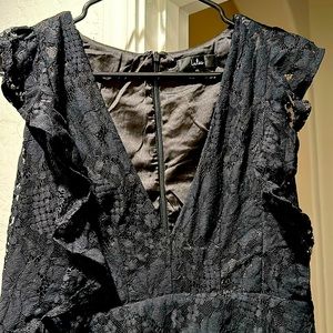 Lulus - Molinetto Black Lace Ruffled Tiered Sleeveless Maxi Dress. Size XL